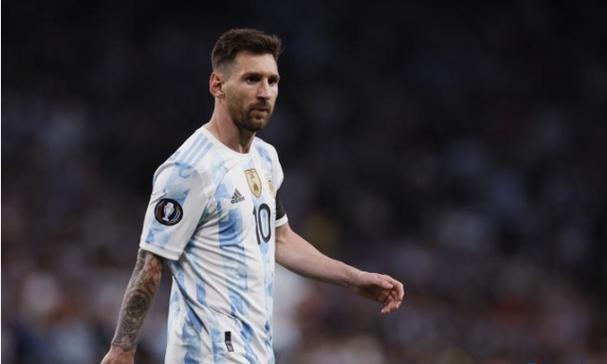 翁帆父亲用2个字评价女儿嫁给杨振宁，翁帆却说：不喜欢这两个字